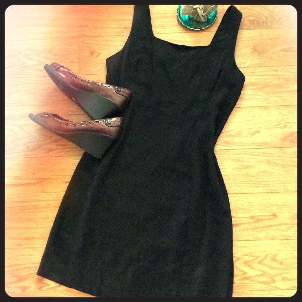 ☀️3 for $10 vacay item☀️ Black dress- Dianne B
